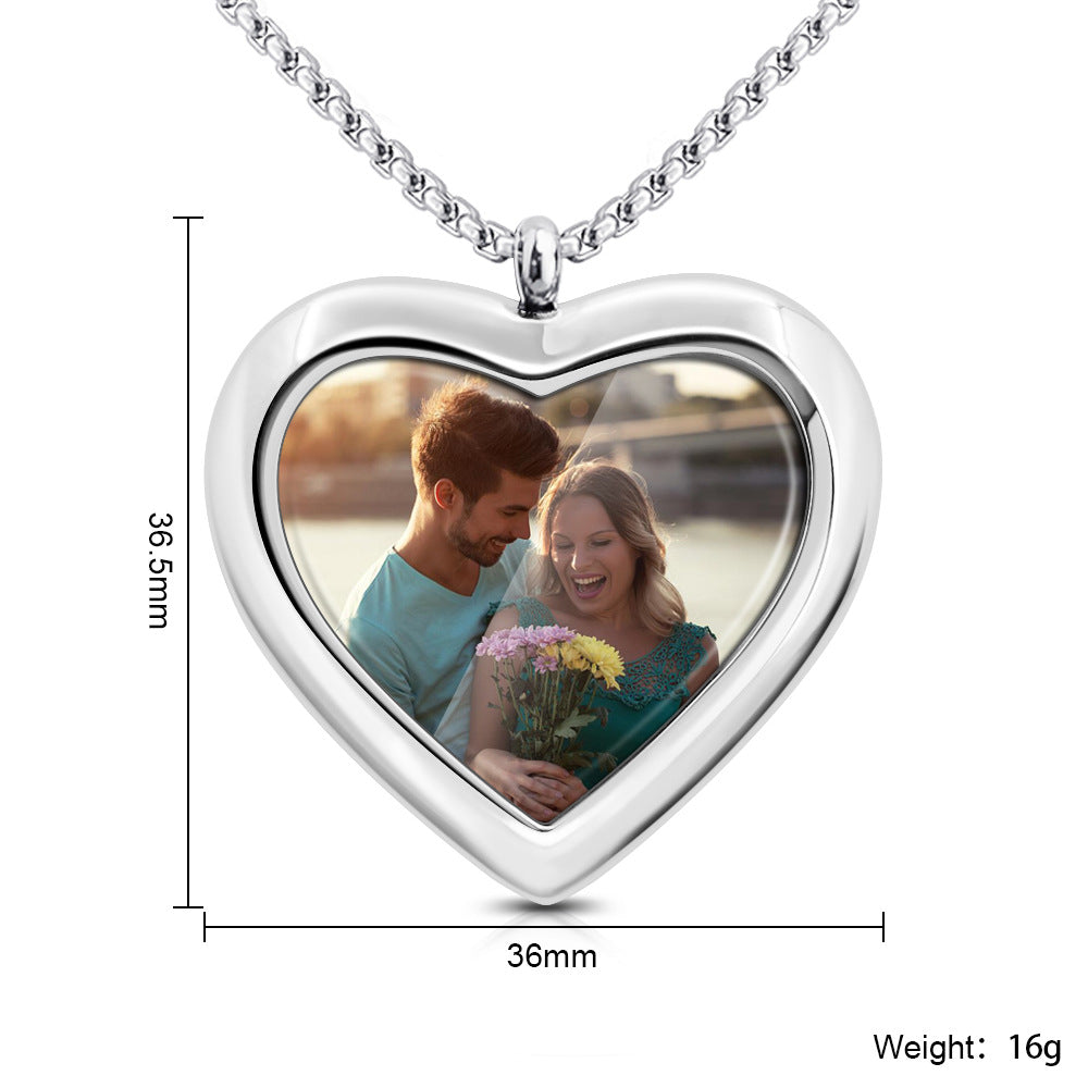 Heart-Shaped Photo Locket Necklace With Engraving-L016